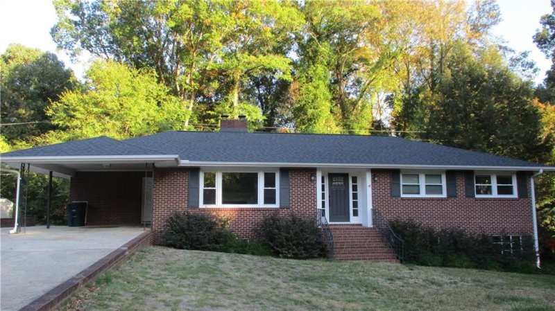 132 Tanglewood Drive