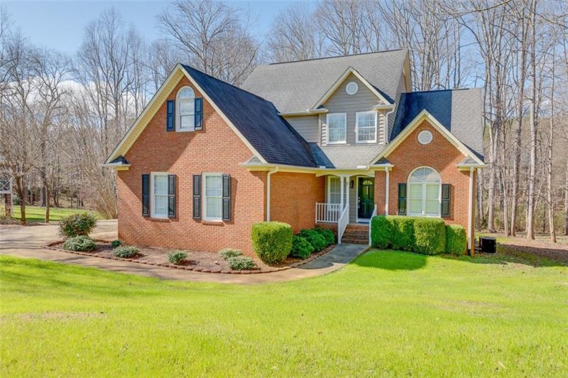 Property image 3 at 111 Clearstone Court, Easley, SC 29642