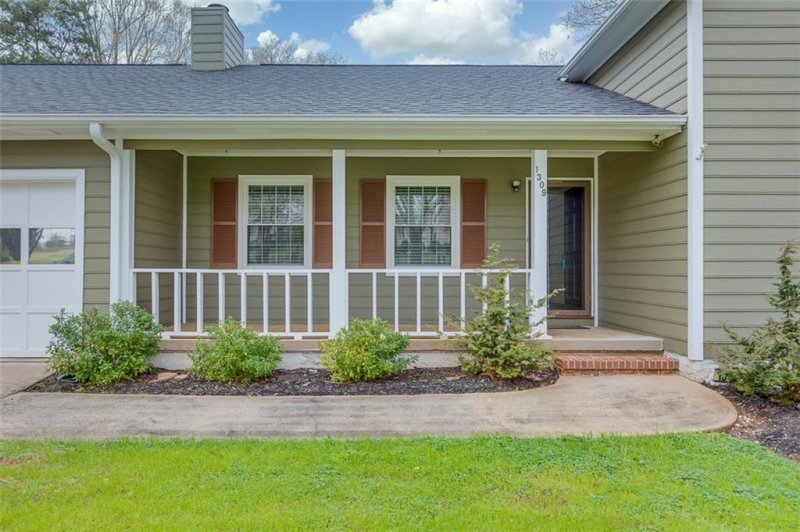 Property image 3 at 1309 Lakewood Lane, Anderson, SC 29625