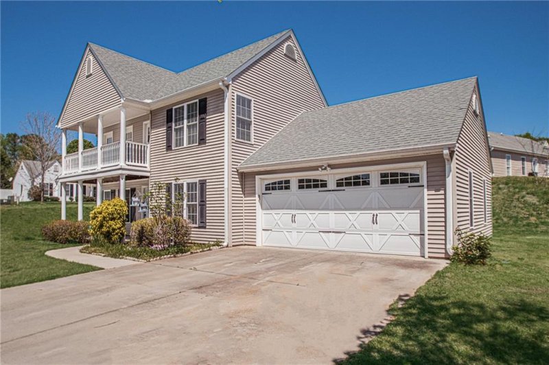 Property image 3 at 112 Glazed Oak Drive, Easley, SC 29640