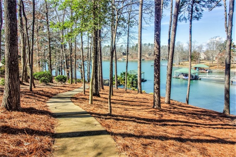 Property image 2 at 502 Walnut Cove, Seneca, SC 29672