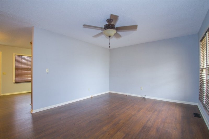 Property image 3 at 206 Elm Avenue, Anderson, SC 29625