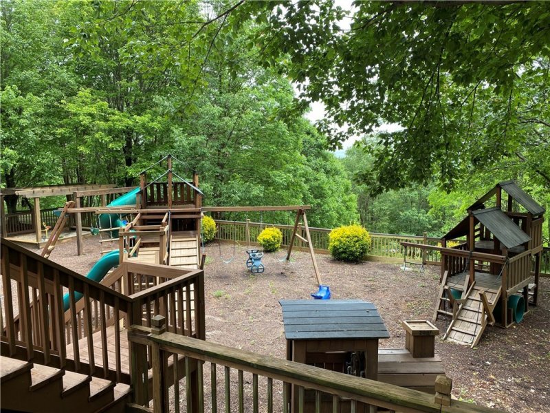 Property image 3 at 139 Indian Pipe Trail, Landrum, SC 29356