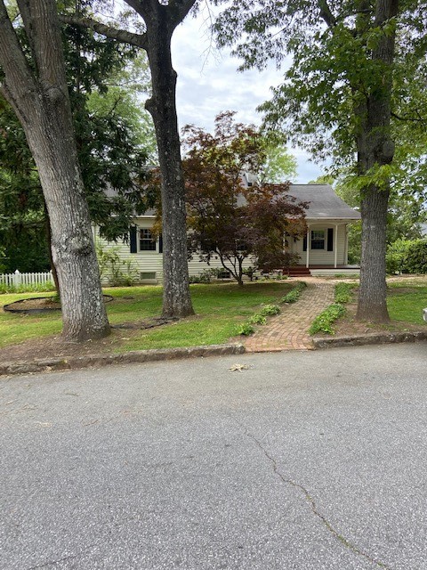 113 Strode Circle