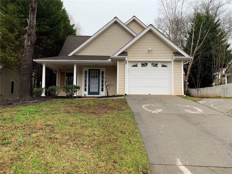 Property image 2 at 117 Grand Oak Circle, Pendleton, SC 29670