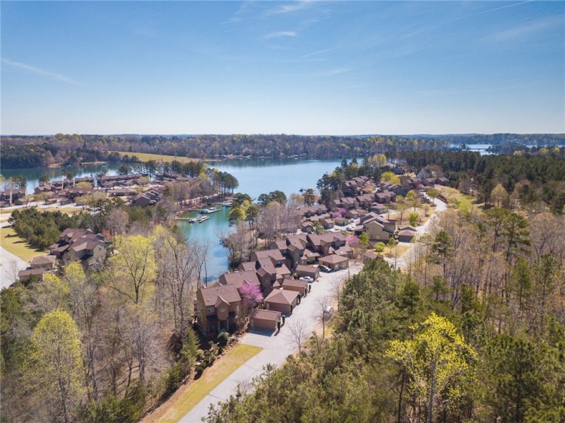 Property image 2 at 424 Sunset Point Drive, West Union, SC 29696
