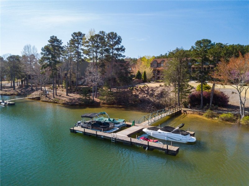 Property image 4 at 424 Sunset Point Drive, West Union, SC 29696
