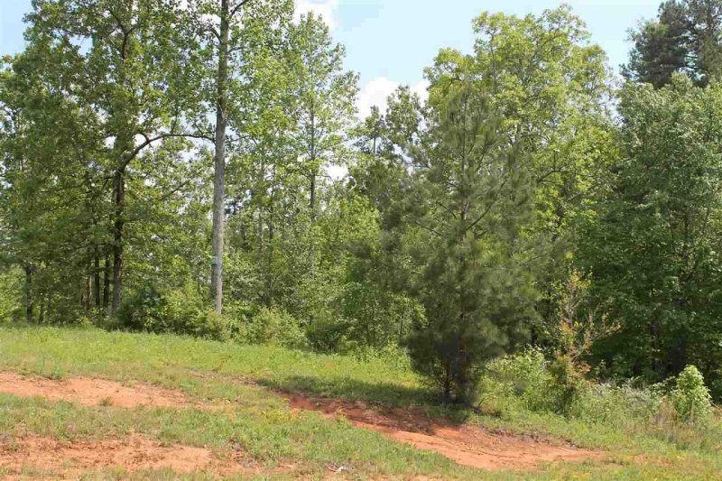 Property image 3 at 204 Bimini Drive, Seneca, SC 29672