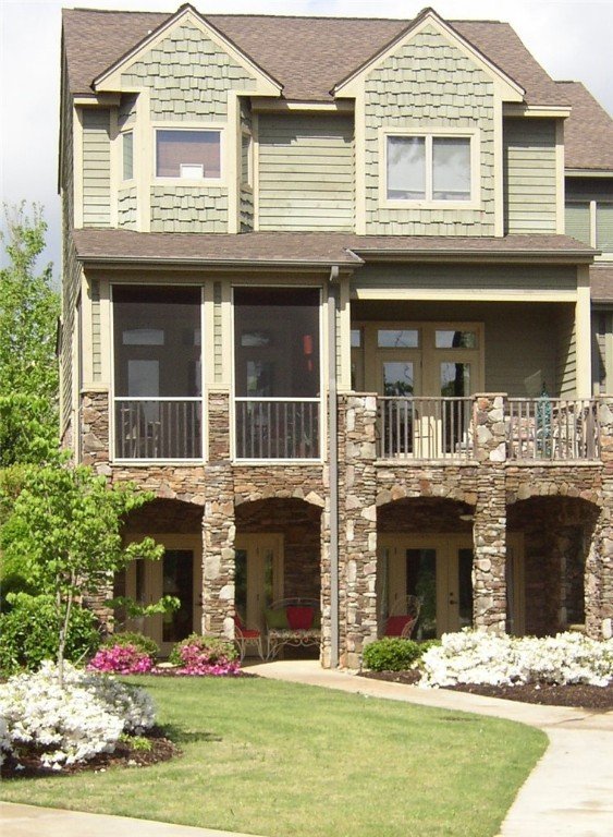 576 Sunset Point Drive