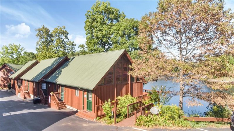 Property image 4 at 144A Harbour Pointe, Six Mile, SC 29682