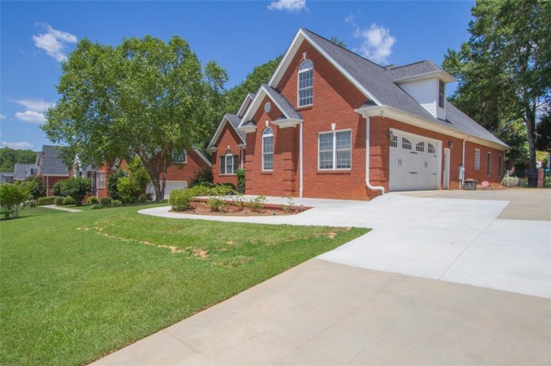 Property image 3 at 130 Cayman Way, Anderson, SC 29621