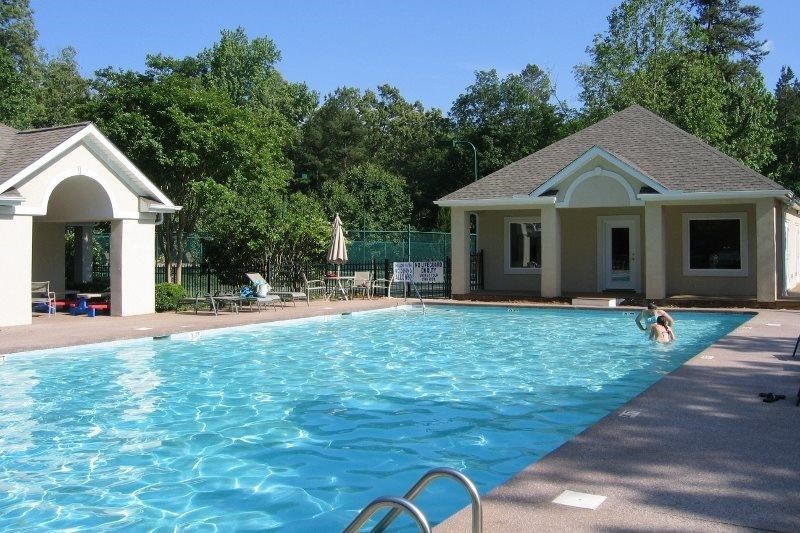 Property image 2 at 417 Woodridge Drive, Seneca, SC 29672