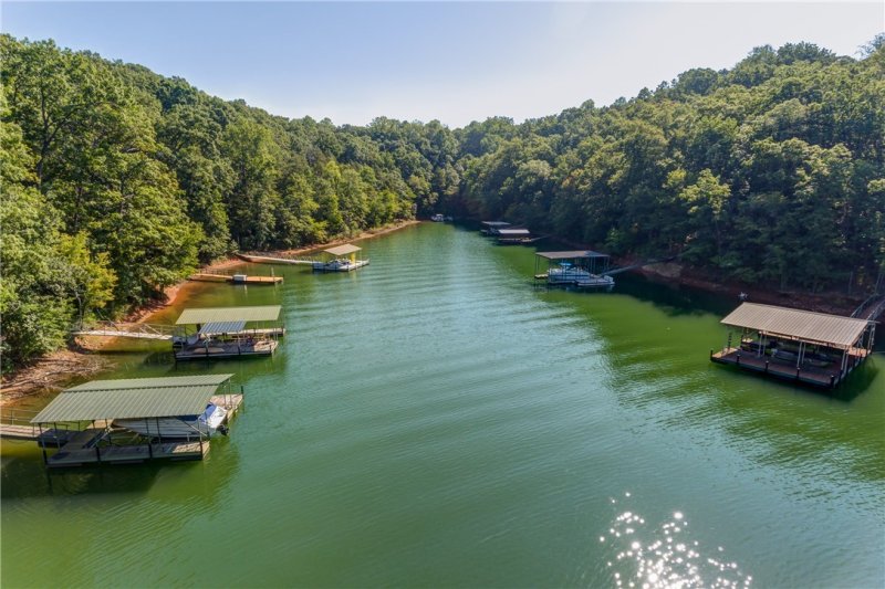 Property image 3 at 211 Sandy Point Drive, Anderson, SC 29625