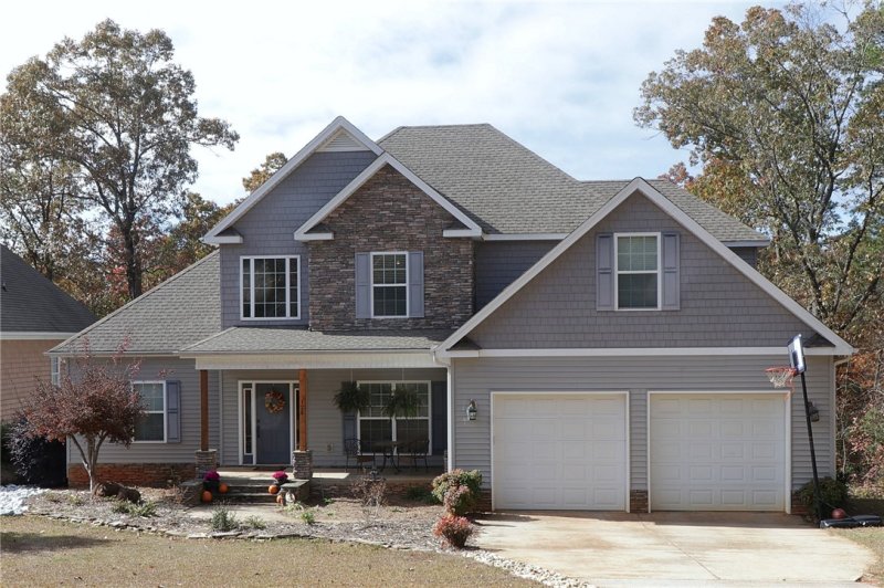 128 Friendship Pointe Drive