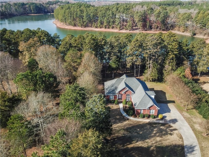 Property image 2 at 2001 Pompano Drive, Anderson, SC 29625