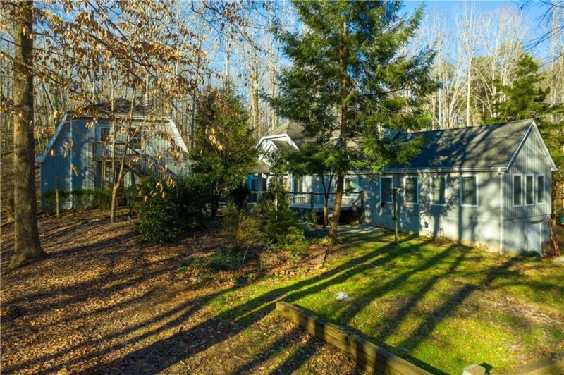 Property image 3 at 111 Delphi Drive, Seneca, SC 29672