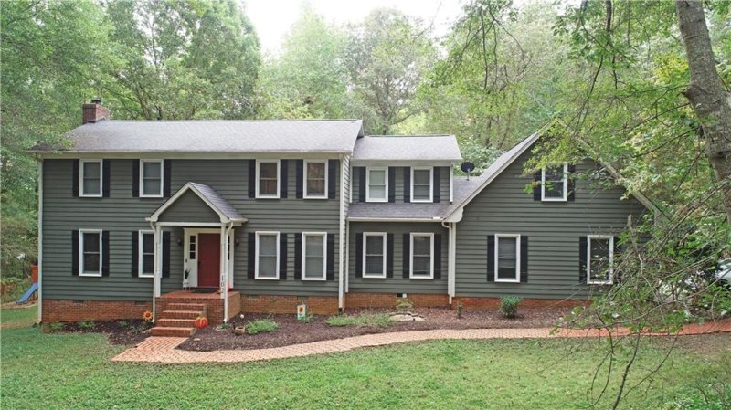 Property image 3 at 102 Bristol Court, Easley, SC 29642