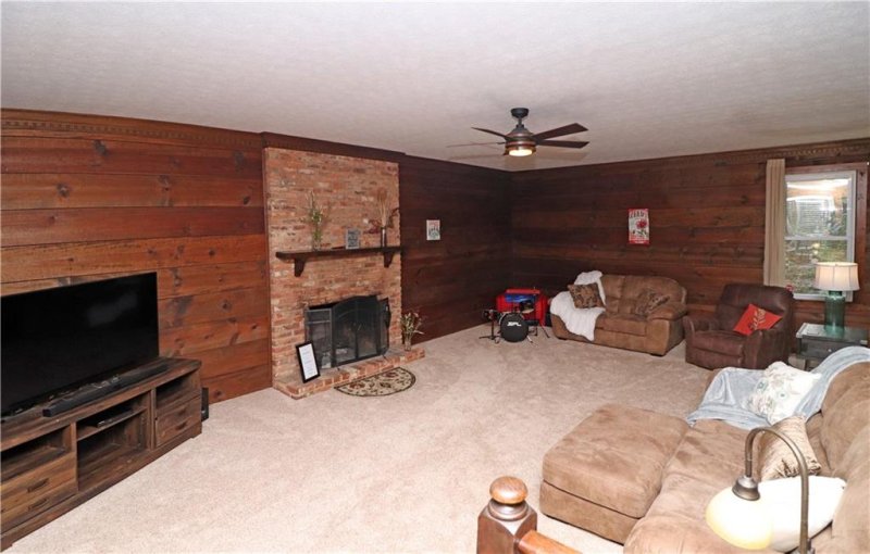 Property image 5 at 102 Bristol Court, Easley, SC 29642