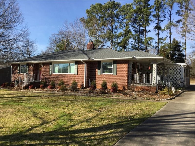 202 Beauregard Avenue