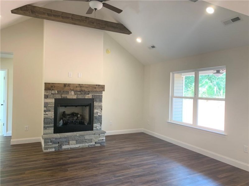 Property image 5 at 310 Windy Knoll Court, Westminster, SC 29693