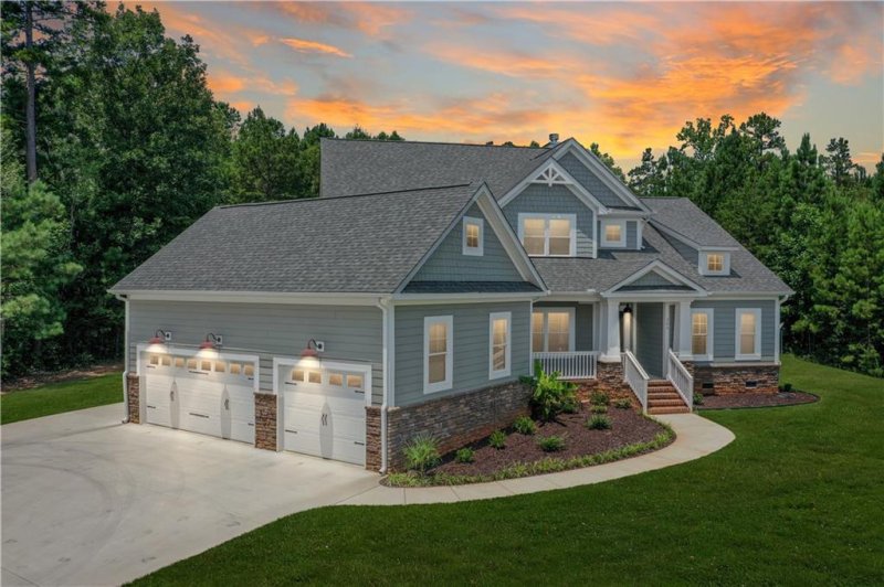 360 Stardust Lane