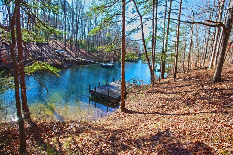 Property image 5 at Lot 61 Pointe Harbor, Seneca, SC 29672