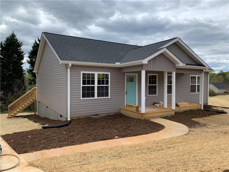 Property image 4 at 105 Sycamore Court, Pickens, SC 29671