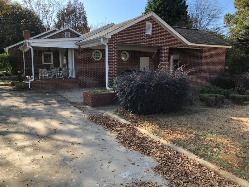 Property image 5 at 1205 81 SOUTH Highway, Iva, SC 29655