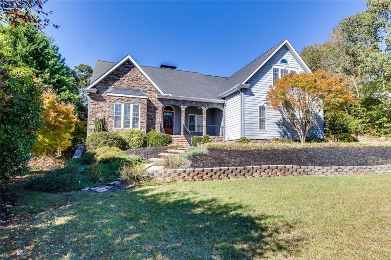 Property image 2 at 143 Steppingstone Way, Central, SC 29630