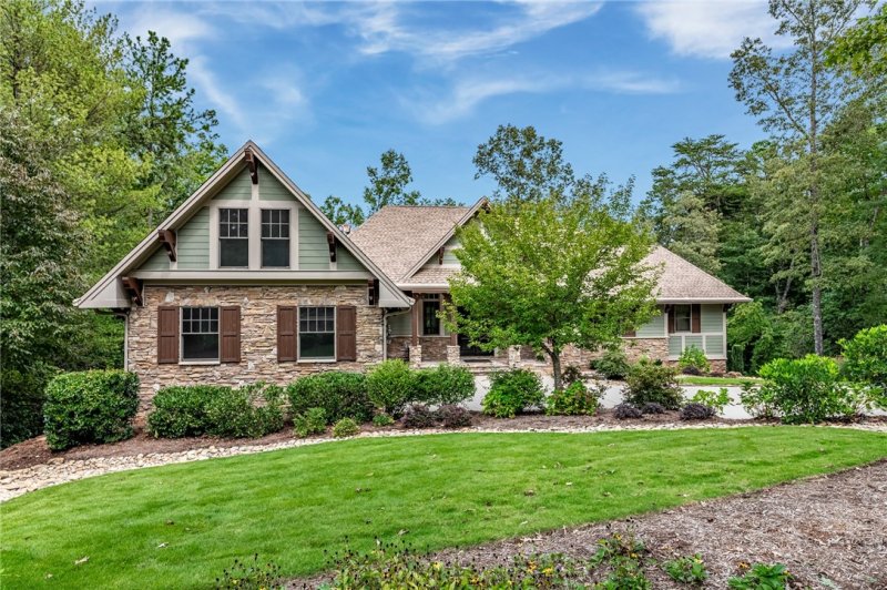 435 Shimmering Water Lane