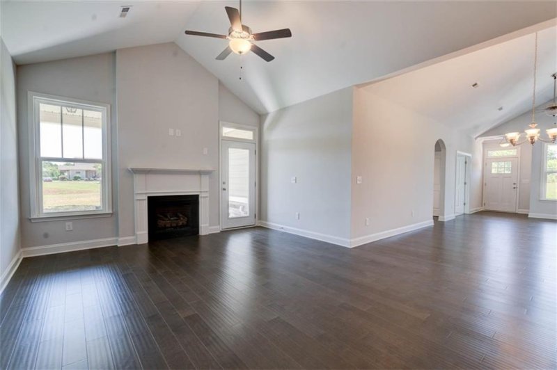 Property image 3 at 232 Meridian Way, Seneca, SC 29672