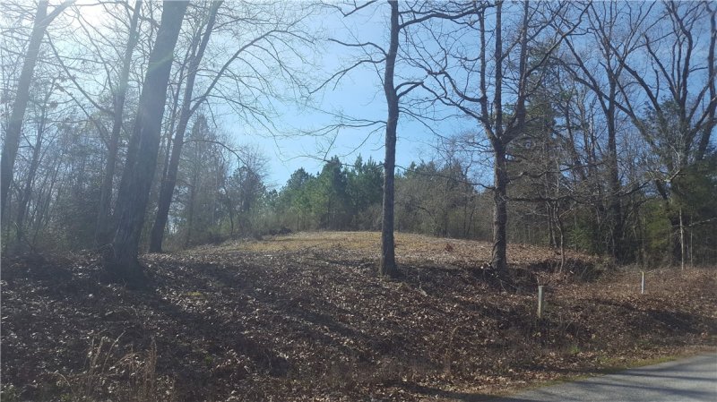 Property image 2 at 132 Sweetwater View Road, Seneca, SC 29672