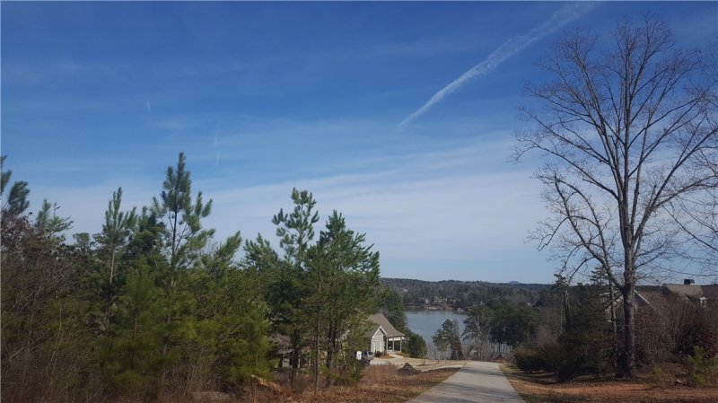 Property image 3 at 132 Sweetwater View Road, Seneca, SC 29672