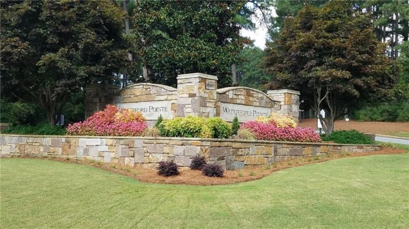 Property image 3 at 216 Hillview Drive, Seneca, SC 29672