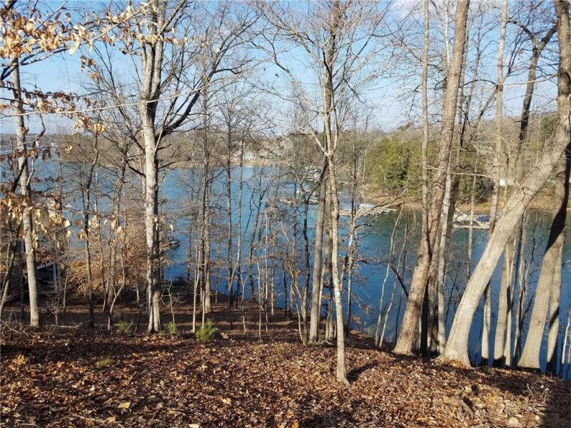 Property image 4 at 216 Hillview Drive, Seneca, SC 29672