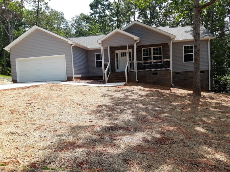 Property image 2 at 208 Ginko Ridge, Pickens, SC 29671