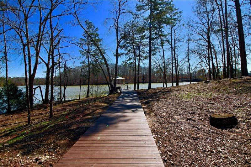 Property image 3 at 425 Cleveland Ferry Road, Fair Play, SC 29643