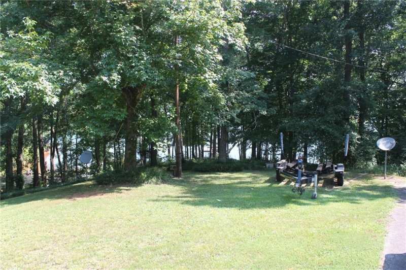 Property image 5 at 305 Robinhood Road, Townville, SC 29689