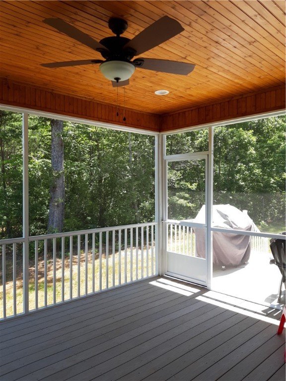 Property image 2 at 321 Edens Ridge Drive, Six Mile, SC 29682