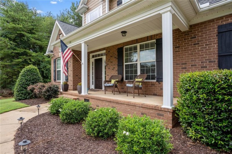 Property image 3 at 128 Creekwalk Drive, Anderson, SC 29625