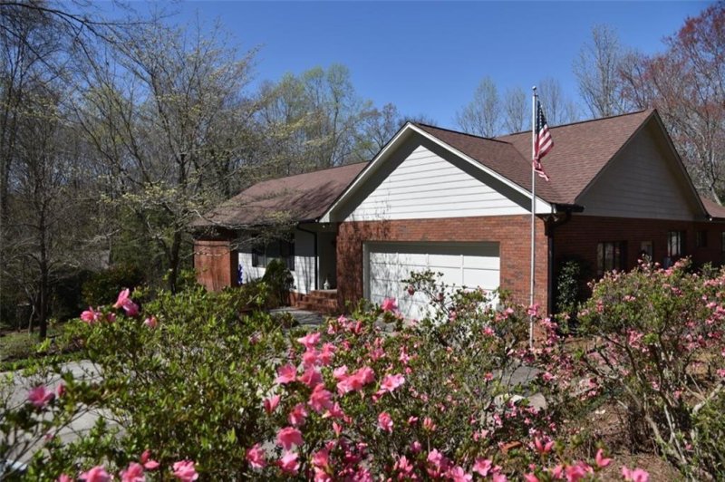 Property image 3 at 518 Squire Circle, Clemson, SC 29631