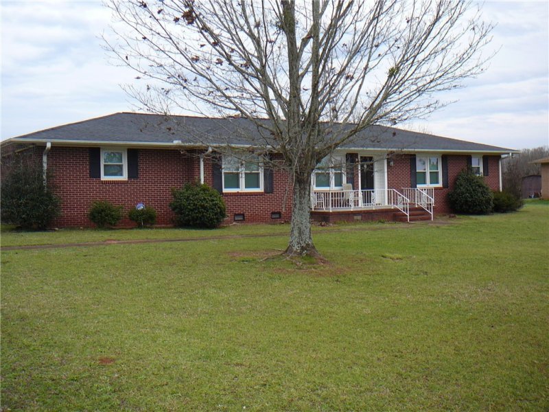 Property image 3 at 229 Broadway Lake Road, Anderson, SC 29621