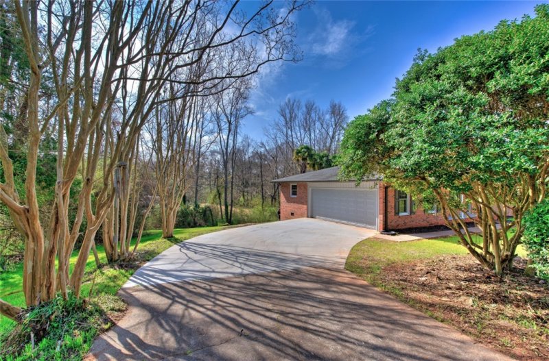 Property image 4 at 903 Parkwood Drive, Anderson, SC 29625