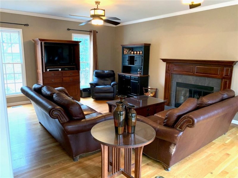 Property image 4 at 102 Combahee Court, Clemson, SC 29631