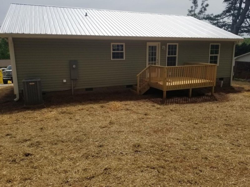 Property image 4 at 964 Avondale Drive, Seneca, SC 29672