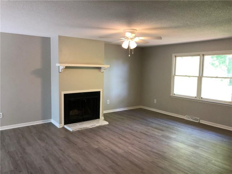 Property image 3 at 514 Fernwood Drive, Seneca, SC 29678