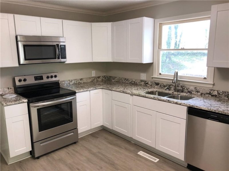 Property image 5 at 514 Fernwood Drive, Seneca, SC 29678