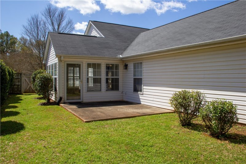 Property image 2 at 105 Colonial Court, Pendleton, SC 29670