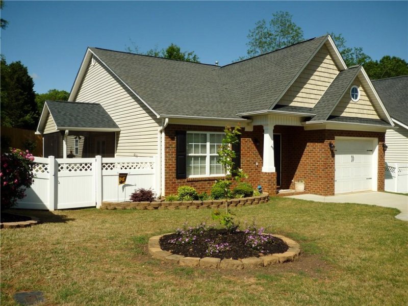 Property image 5 at 111 Abigail Lane, Anderson, SC 29621