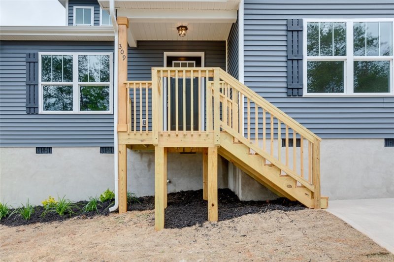 Property image 4 at 309 Walnut Drive, Pickens, SC 29671